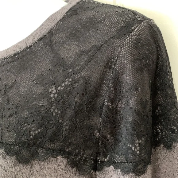 Maurices WOMENS COLOR BLOCK PLAID AND LACE DETAIL LONG SLEEVE TOP NWT SIZE SMALL - Picture 6 of 9